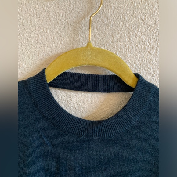 Olivaceous Black Top With Triple Bell Sleeves NWT🌴 - Picture 4 of 7